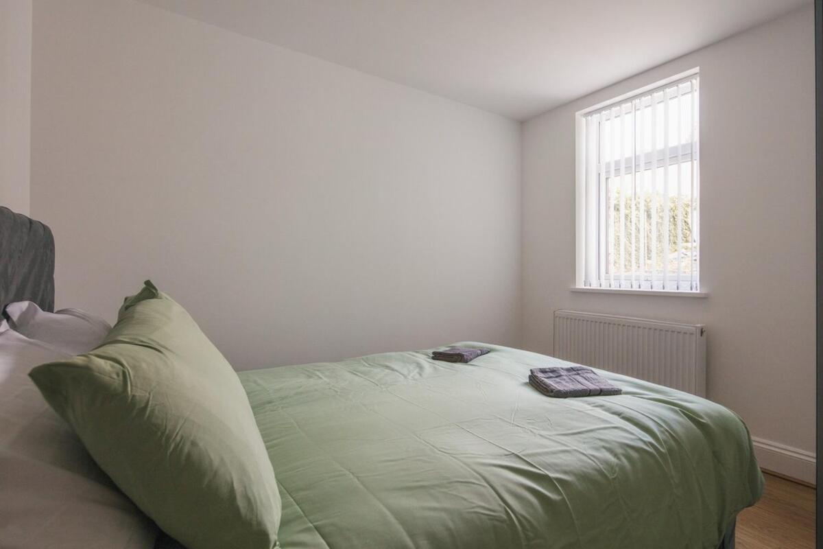 Spacious 3 Bedroom Home With Ps5 And Pool Table Near O2 Arena Canary Wharf And Elizabeth Line To Central London Exterior photo